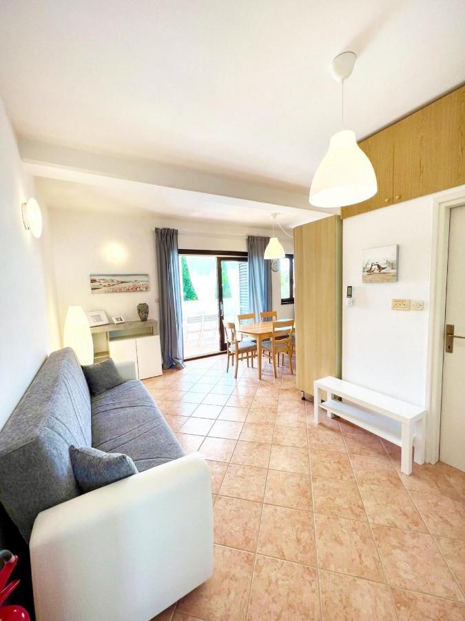 Villa Ortensie Apartments Funtana Exteriör bild